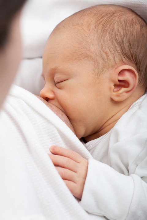 Vliv kojení na délku hospitalizace u dětí s infekcemi dolních cest dýchacích